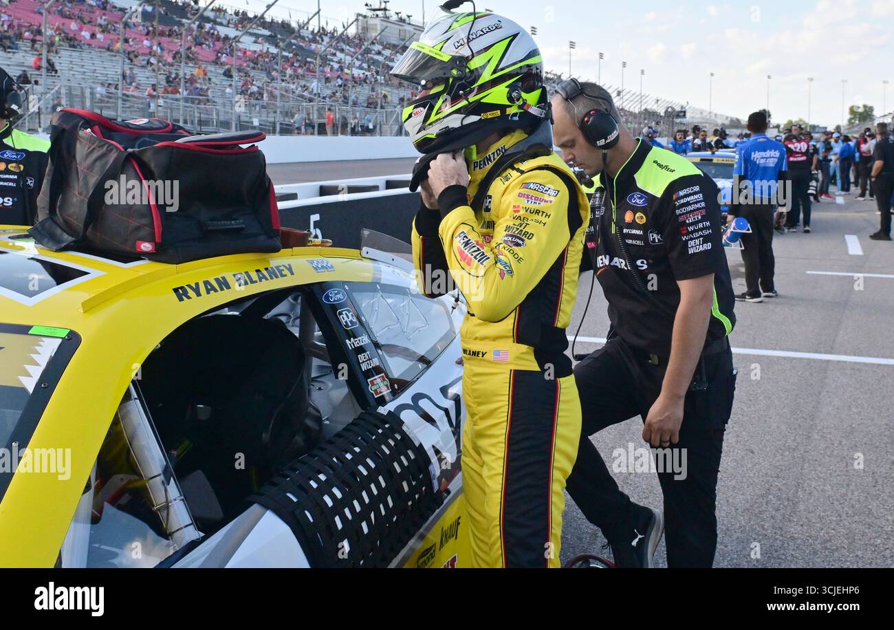 MADISON, IL - SEPTEMBER 06: Ryan Blaney (#12 Team Penske Menards ...