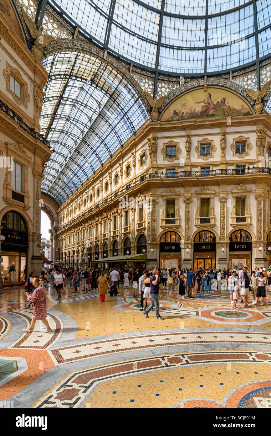 Galleria vittorio emanuele hi-res stock photography and images - Alamy