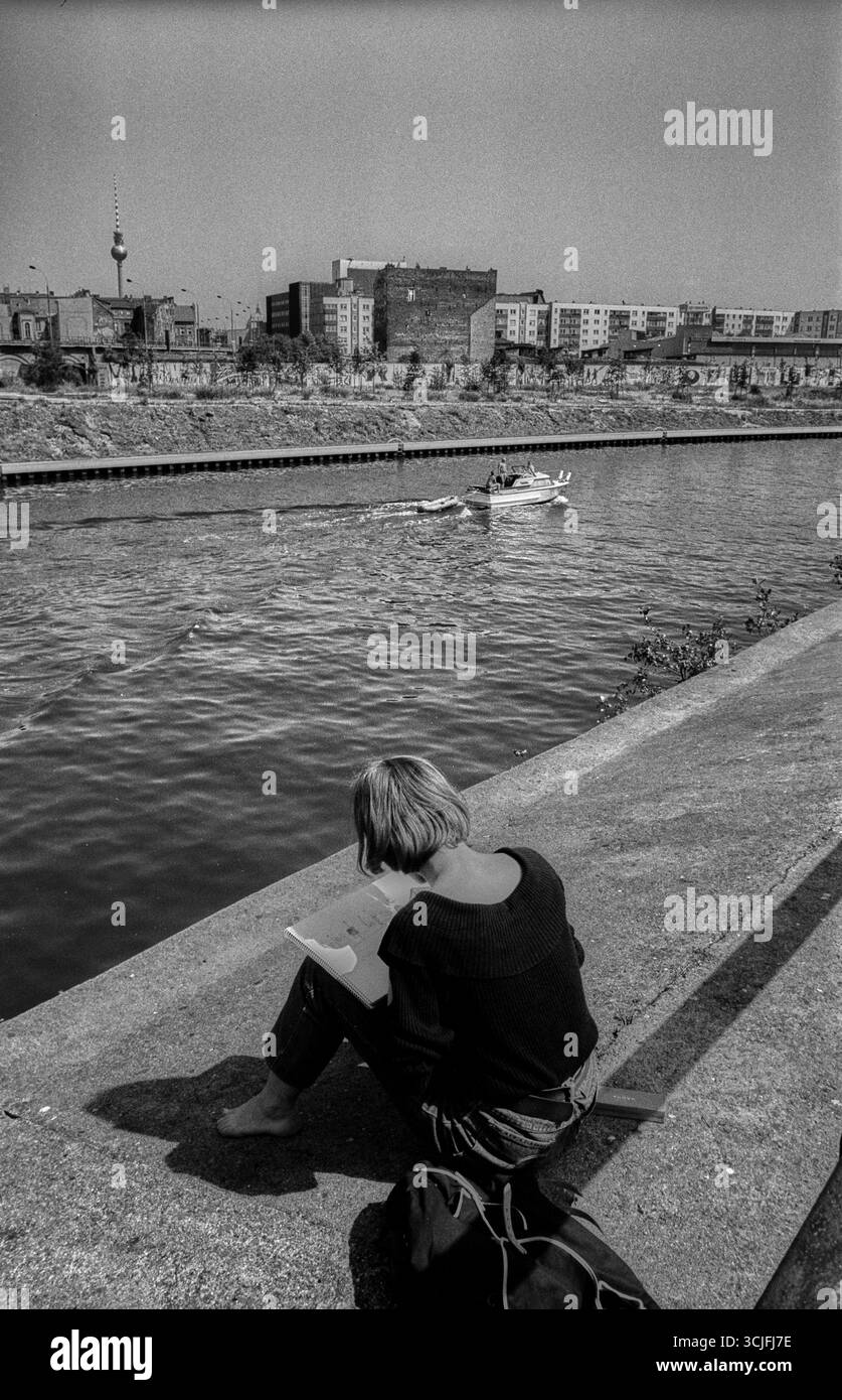 Yacht art Black and White Stock Photos \u0026 Images - Alamy, image size:837x1390