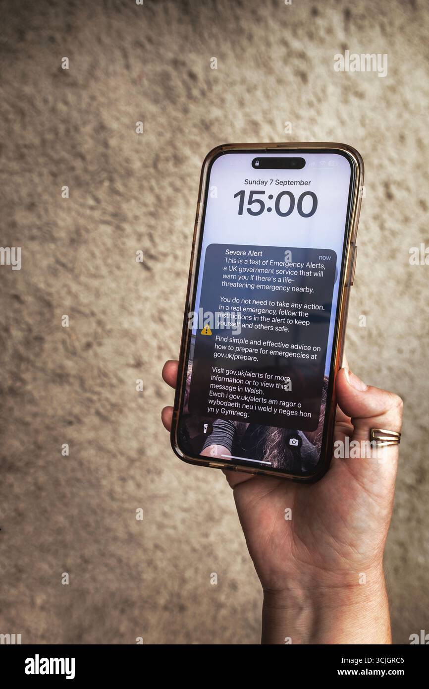 Government alarm to mobile phones - testing the emergency alam Sunday 7th September 2025 - Stock Image