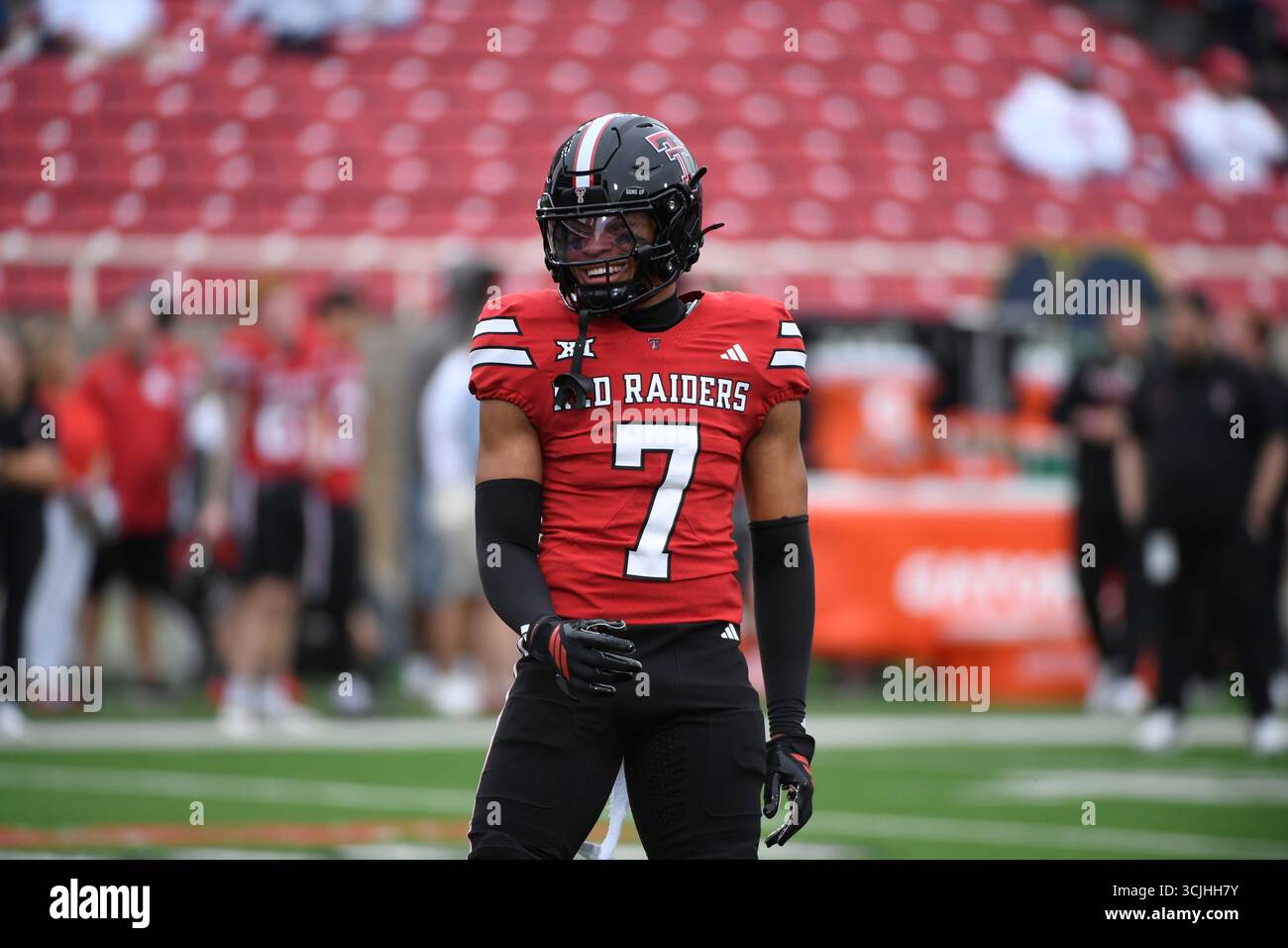Texas Tech tight end Terrance Carter Jr. (7) warms up before an NCAA ...