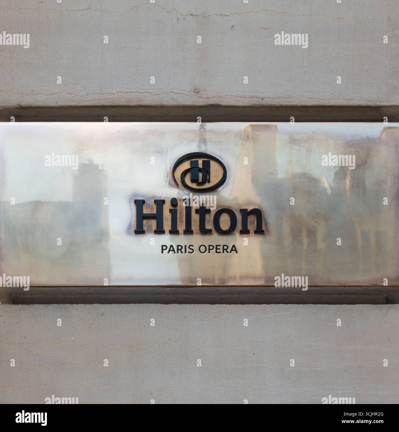 Paris hilton hotel hi-res stock photography and images - Alamy