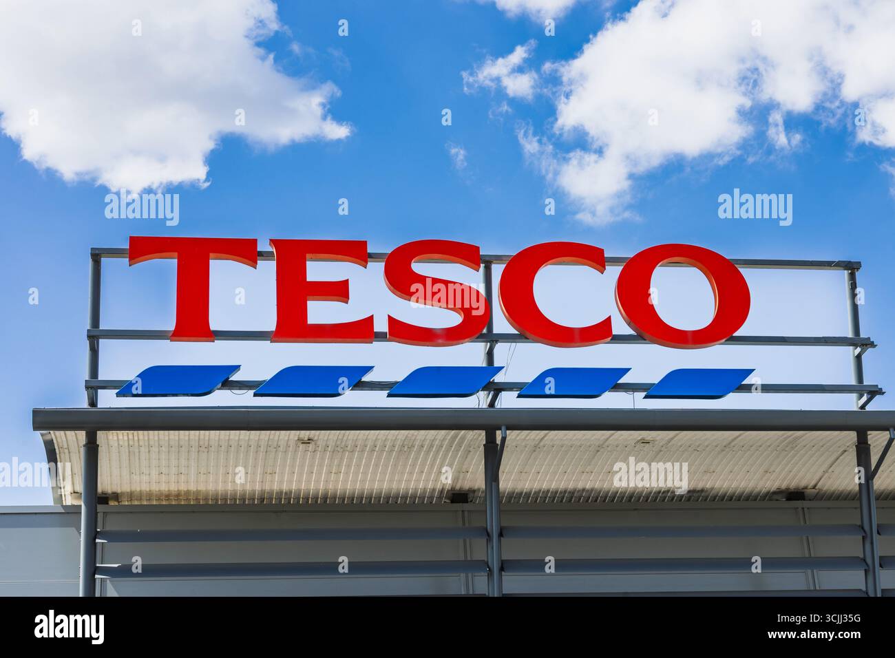 Tesco hi-res stock photography and images - Alamy