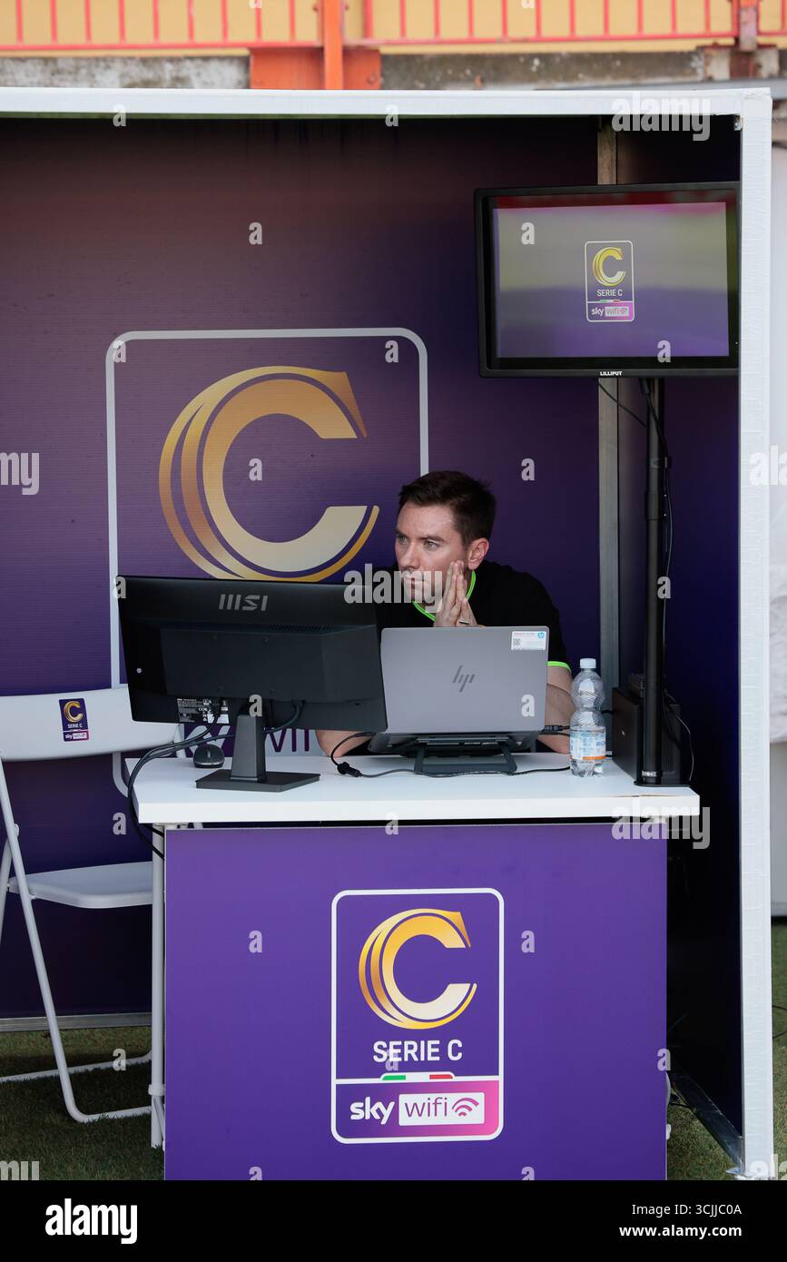 Menti hi-res stock photography and images - Alamy