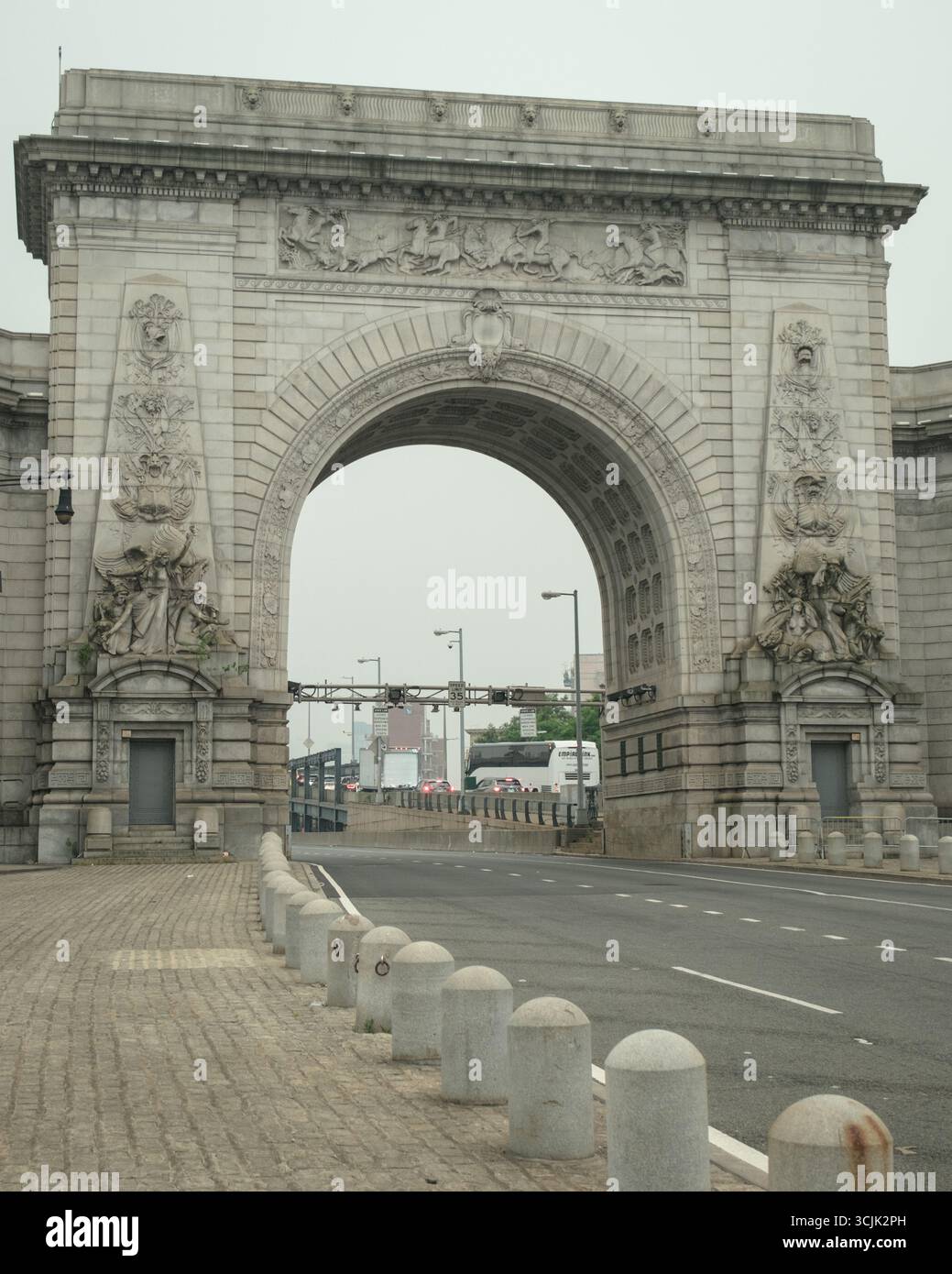 Entrance to the Manhattan Bridge, Manhattan, New York City Stock Photo