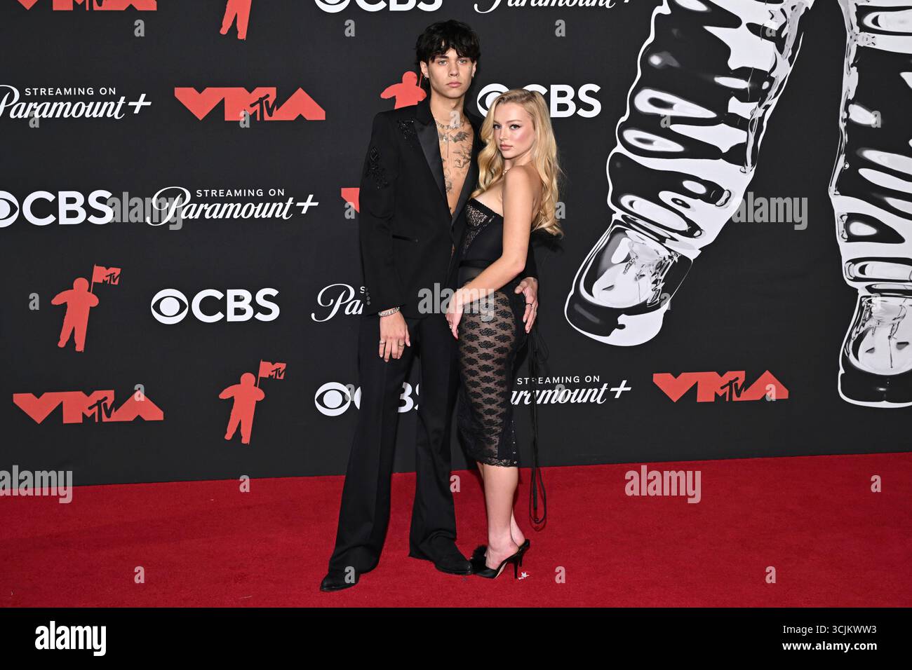 Landon Barker, left, and Skyla Sanders arrive at the MTV Video Music