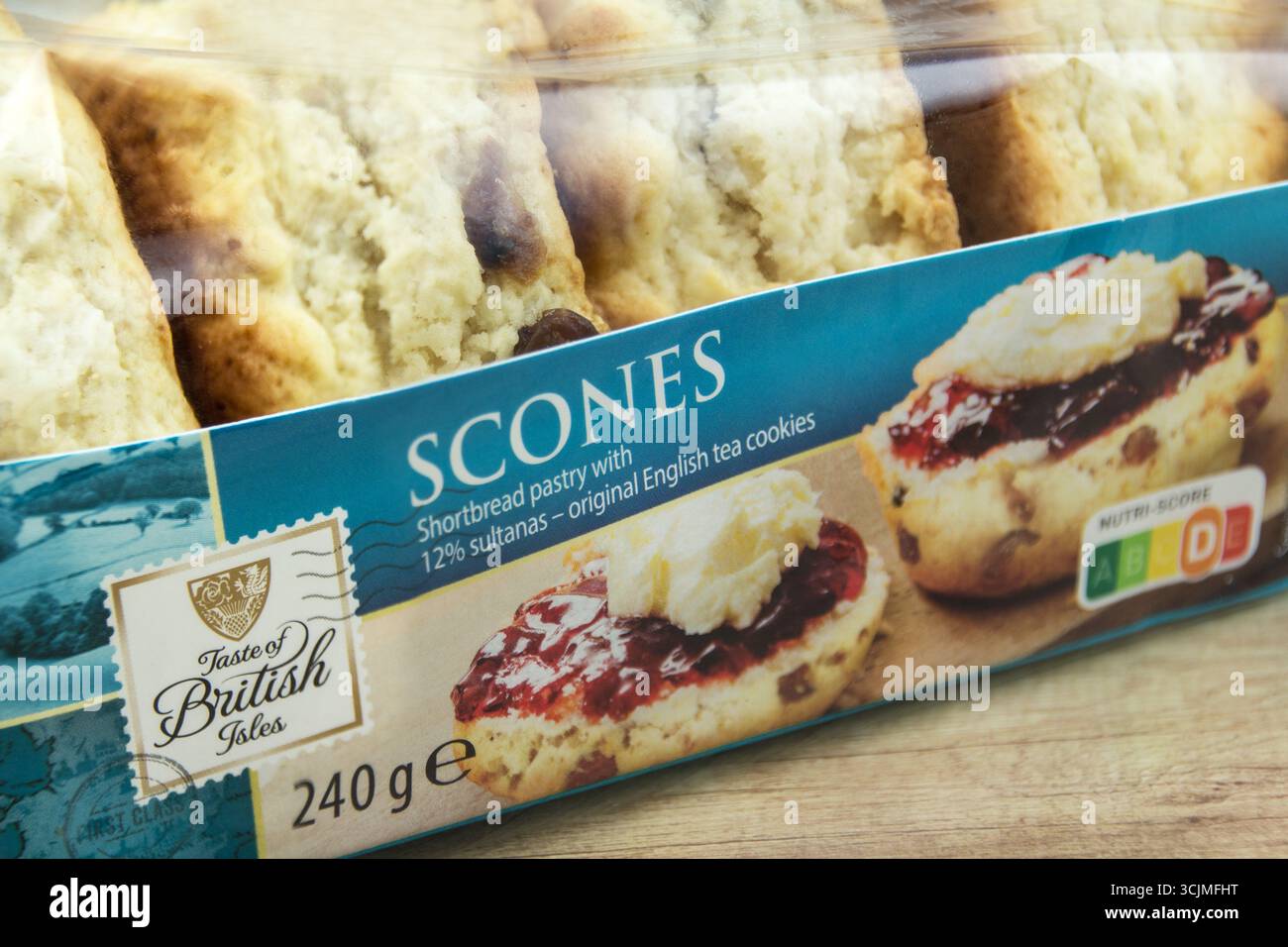 Scones Taste of british isles Hintergrund Holz close up Stock Photo