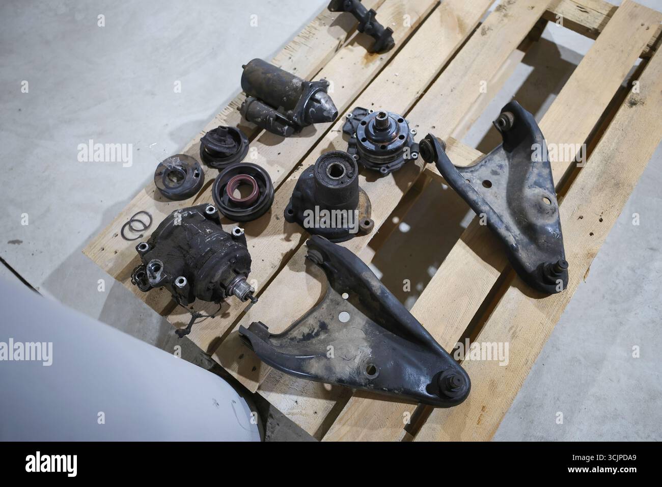 Car Rack Parts Warehouse racks interior hi-res stock photography and images - Alamy