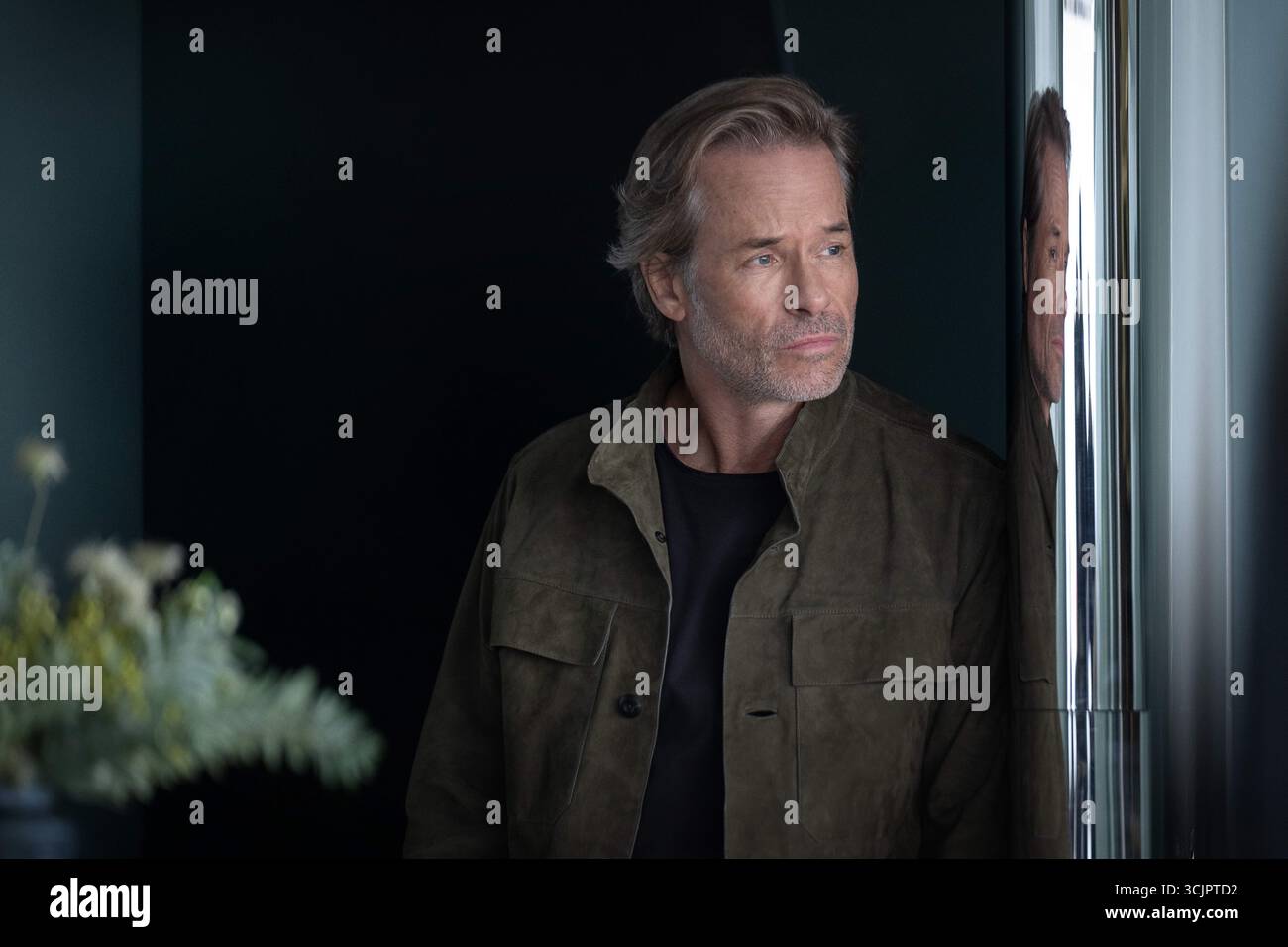 GUY PEARCE in THE WOMAN IN CABIN 10 (2025), directed by SIMON STONE ...