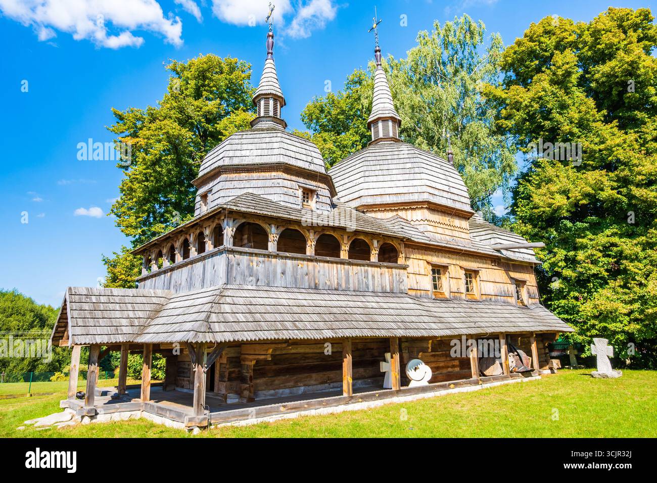 Beautiful old orthodox wooden church in Nowe Brusno village, Subcarpathia region, Poland Stock Photo
