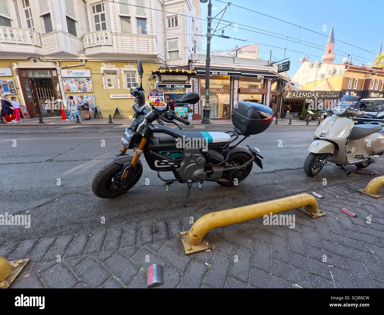 Car Reviews, Car News and Car Shopping Advice | AutoGuide.com