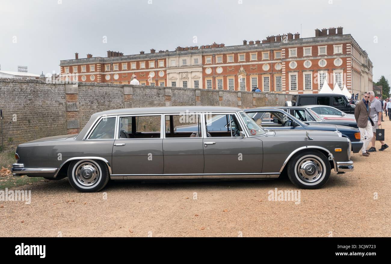 Mercedes 600 pullman hi-res stock photography and images - Alamy