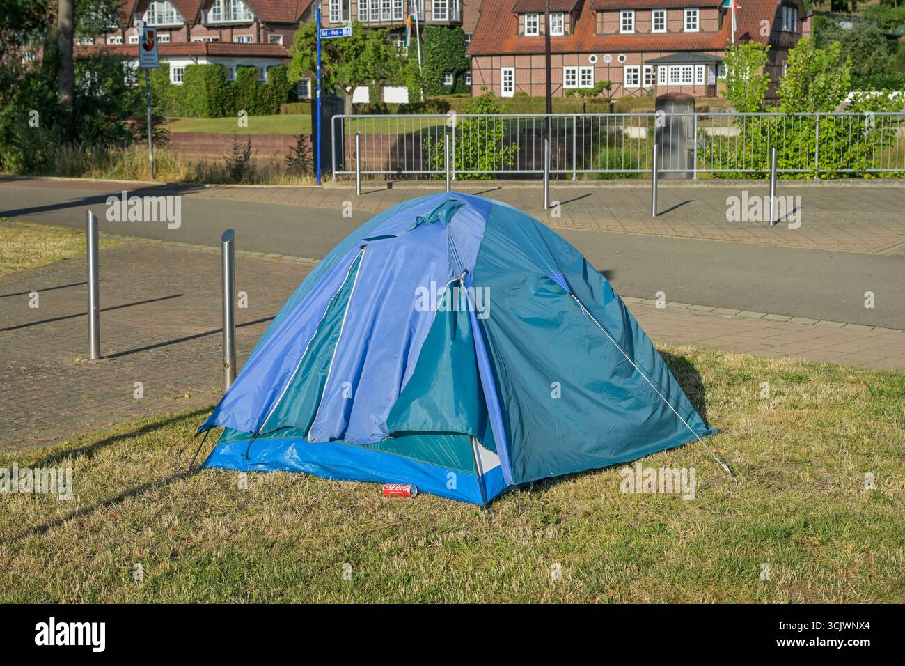 Zelten camping hi-res stock photography and images - Alamy