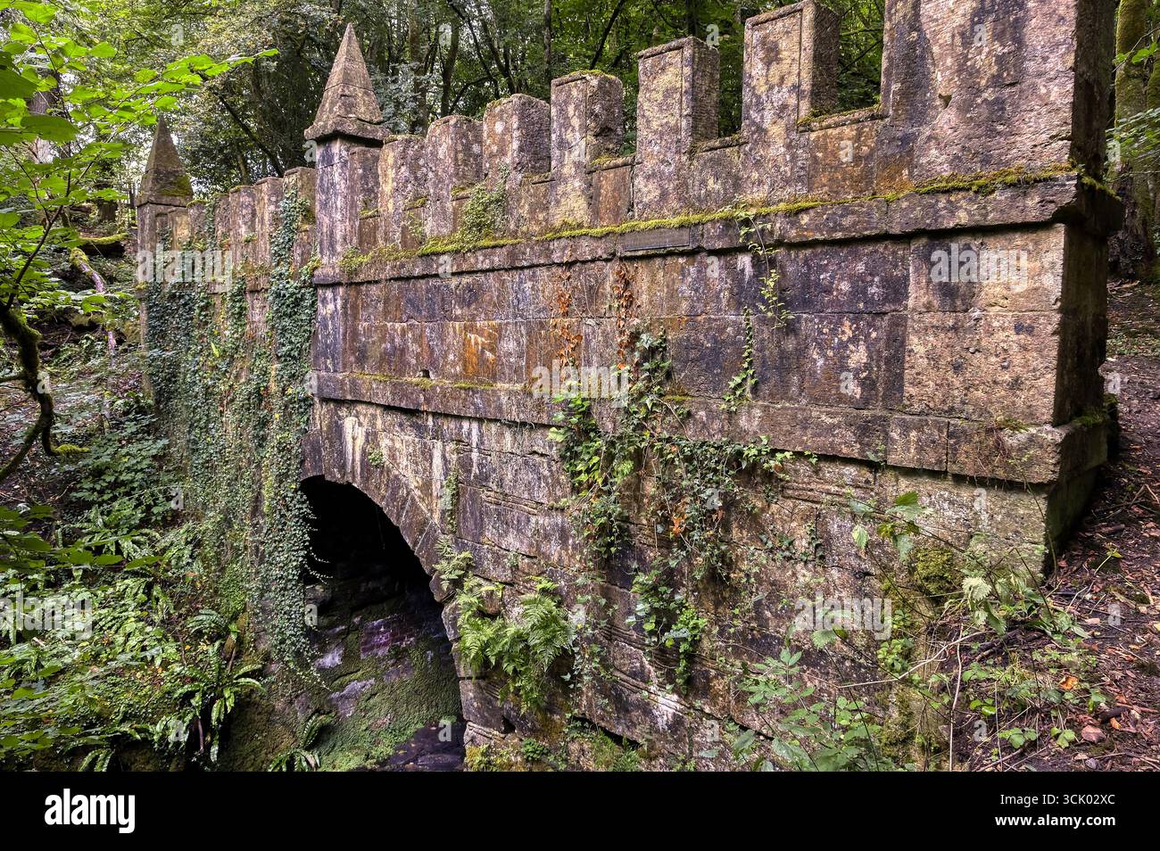 Daneway Walk The Daneway portal (entrance) to the Sapperton Canal Tunnel in ...