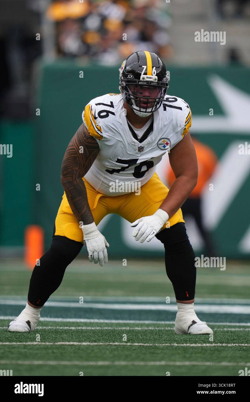 Pittsburgh Steelers' Troy Fautanu plays during an NFL football game ...