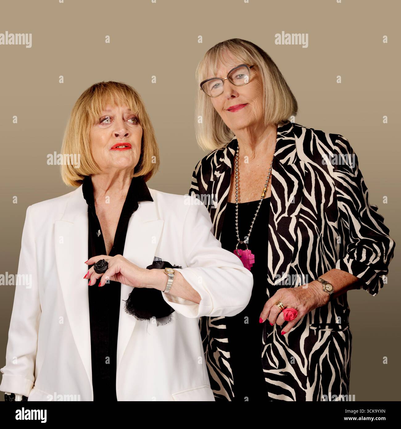 Amanda barrie hi-res stock photography and images - Page 2 - Alamy