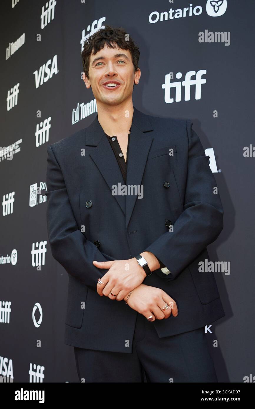 Tom Blyth attends the red carpet for the ‘The Fence’ premiere during