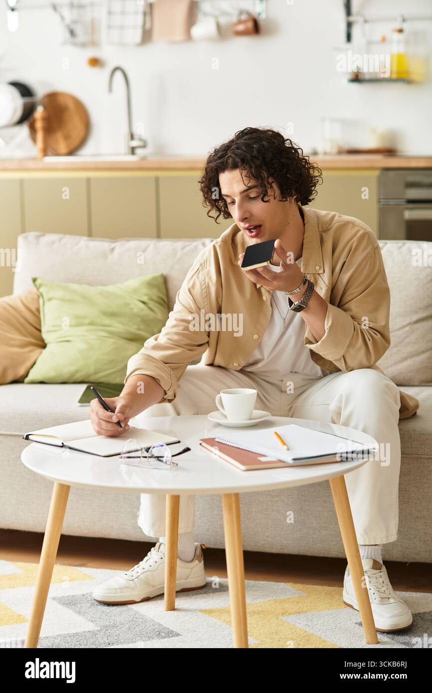 Multitasks hi-res stock photography and images - Alamy