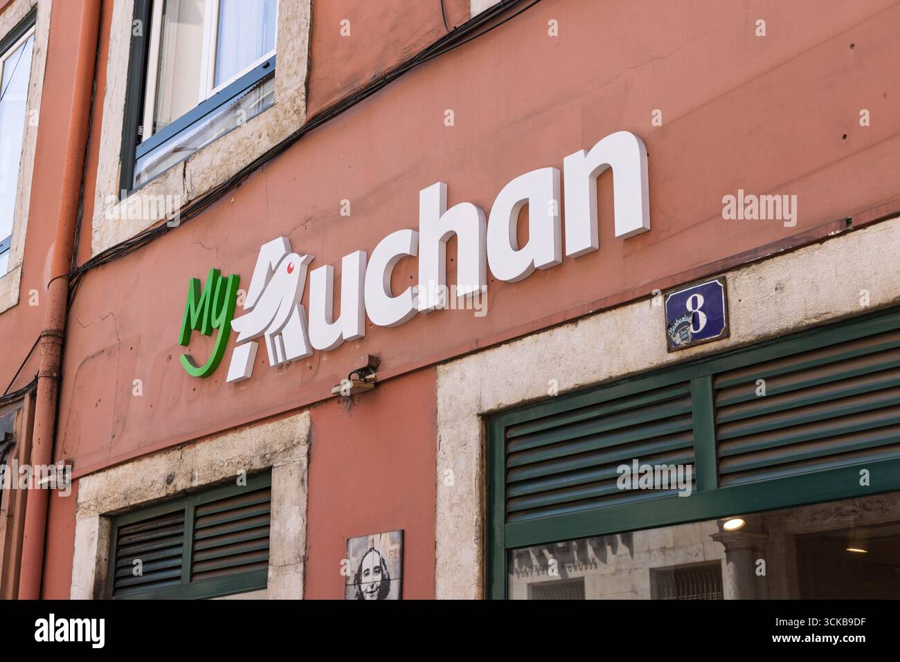 Auchan logo hi-res stock photography and images - Alamy