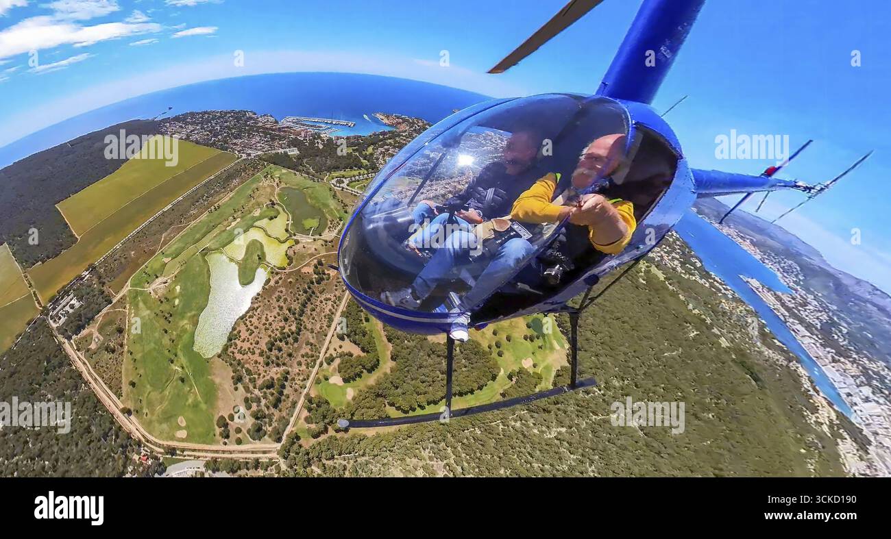 Map of round the world flight hi-res stock photography and images - Alamy