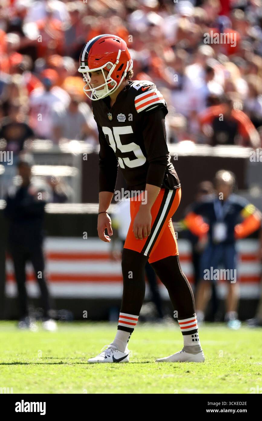 Cleveland Browns kicker Andre Szmyt (25) lines up for a kick during an ...