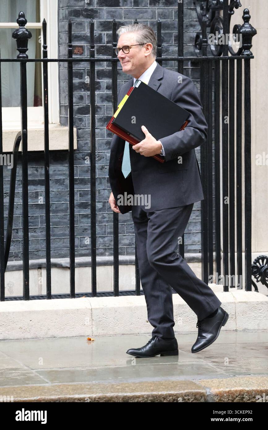 LONDON ENGLAND SEPTEMBER 10 UK Prime Minister Sir Keir Starmer London England September 10 Uk Prime Minister Sir Keir Starmer Departs Downing Street To Attend Prime Ministers Questions Pmqs At The Houses Of Parliament On September 10 2025 In London England Pictures 3CKEP92 