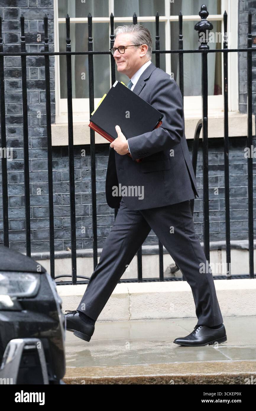 LONDON ENGLAND SEPTEMBER 10 UK Prime Minister Sir Keir Starmer London England September 10 Uk Prime Minister Sir Keir Starmer Departs Downing Street To Attend Prime Ministers Questions Pmqs At The Houses Of Parliament On September 10 2025 In London England Pictures 3CKEP9X 