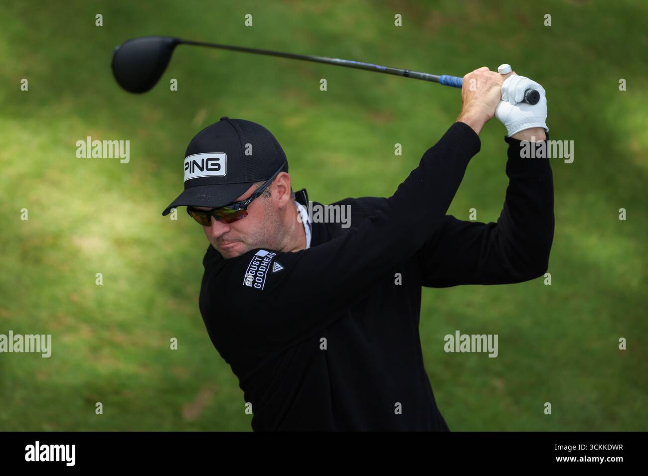 Wentworth Club, London, UK. 12th Sep, 2025. The BMW PGA Championship Round 2; Corey Conners of Canada tees off from the 15th tee Credit: Action Plus Sports/Alamy Live News Stock Photo