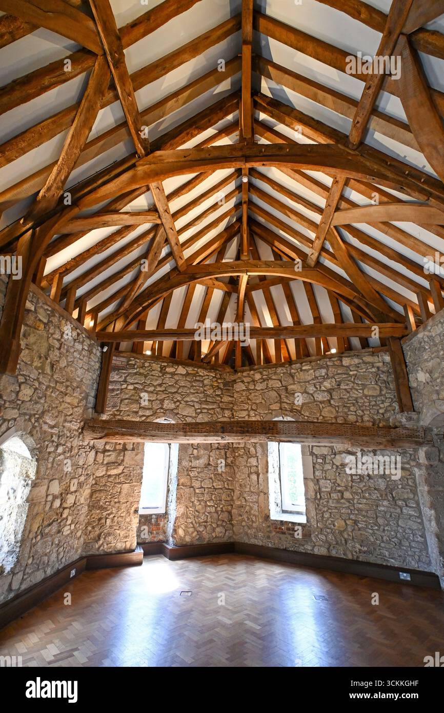 Ancient vaulted ceiling hi-res stock photography and images - Alamy, image size:866x1390
