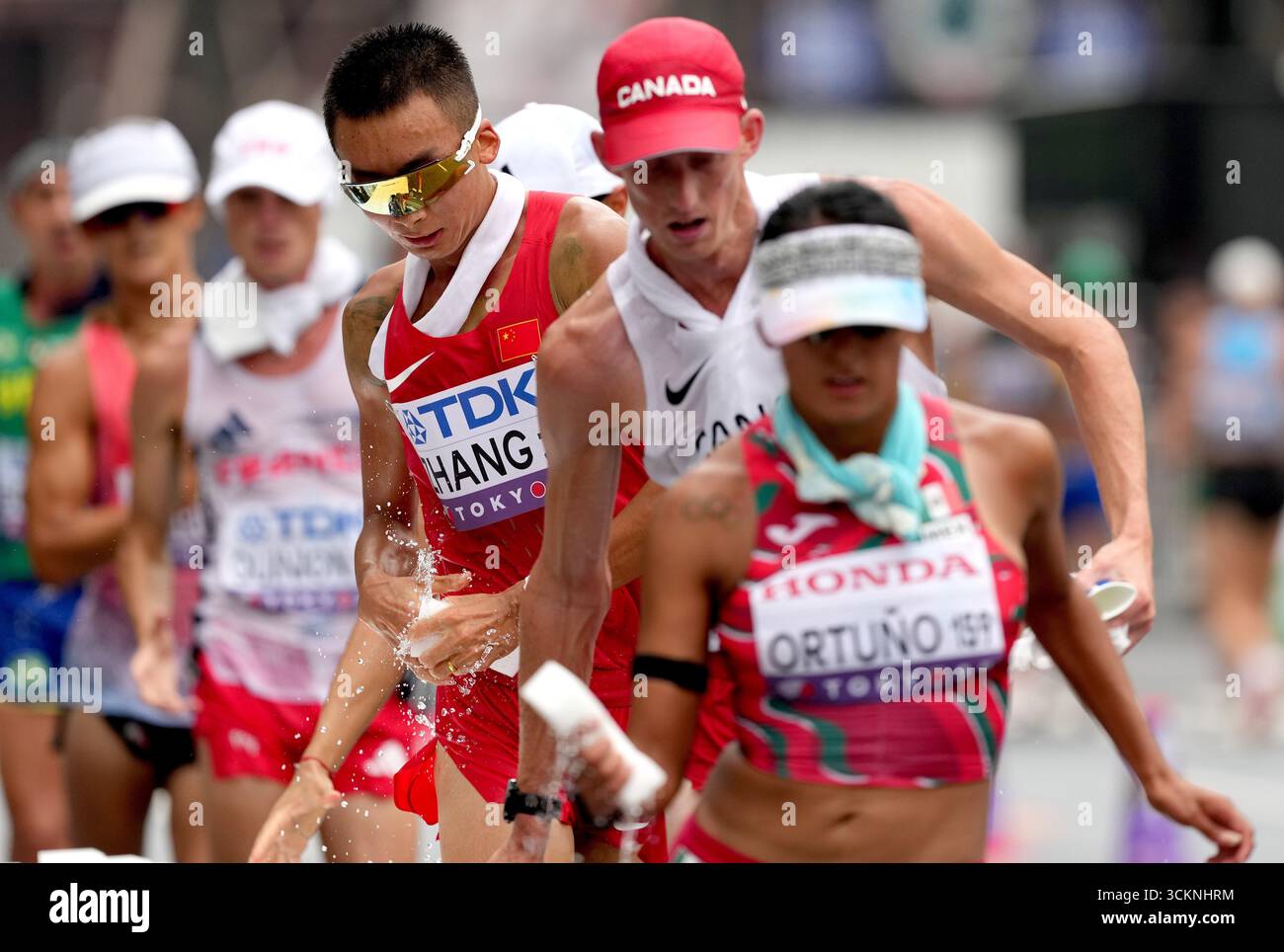 Tokyo, Japan. 13th Sep, 2025. Zhang Jinrui (C) of China cools down ...