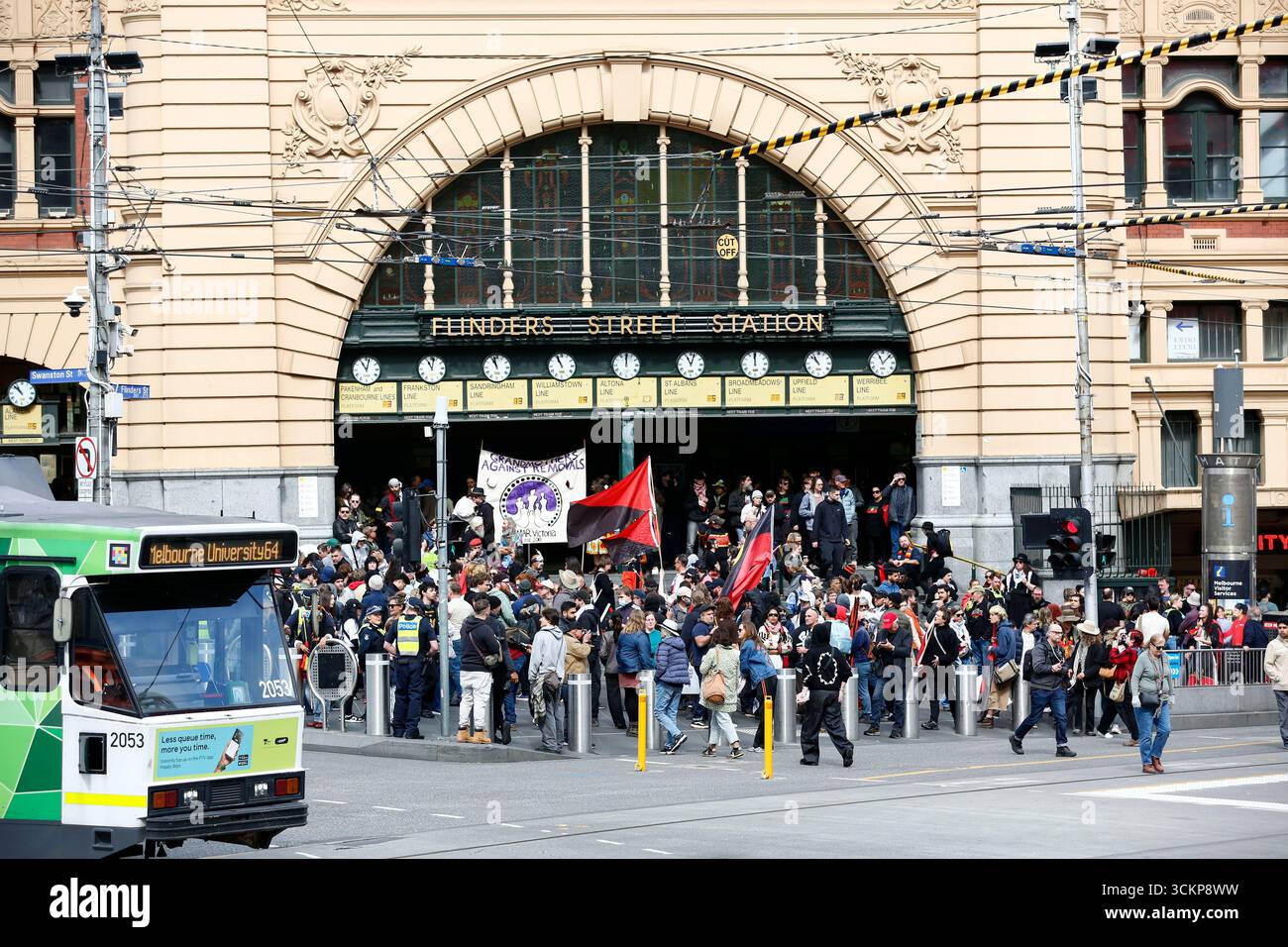 Far right protesters melbourne 2025 hi res stock photography and images