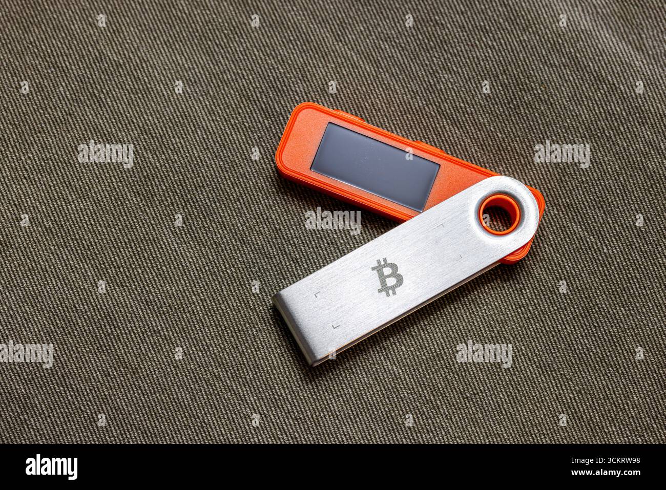 Ledger wallet hi-res stock photography and images - Alamy