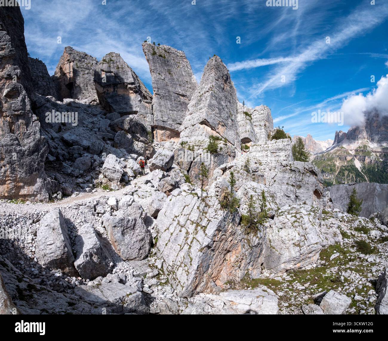 the-colourful-image-of-the-five-towers-of-cinque-torri-in-the-tofana