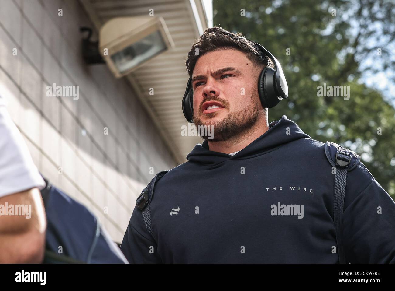 Joe Philbin of Warrington Wolves arrives during the Betfred Super ...