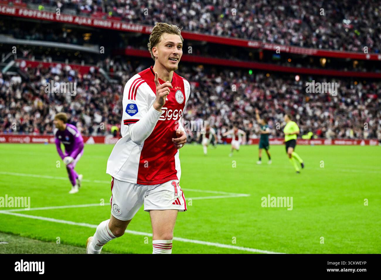 Mika Godts Ajax A Call for Institutional Change