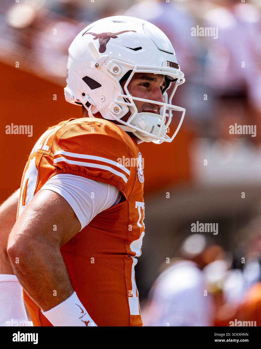 Sept 13, 2025. Matthew Caldwell (18) of the Texas Longhorns during ...