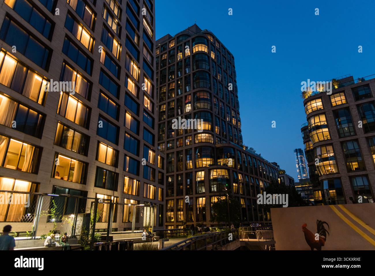Scenic High Line park vista at twilight, Chelsea, Manhattan, New York ...
