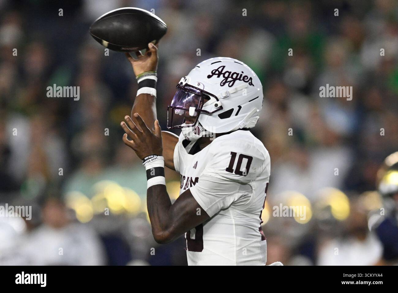 Marcel Reed Highlights Texas A&M quarterback Marcel Reed (10) passes during the first quarter ...