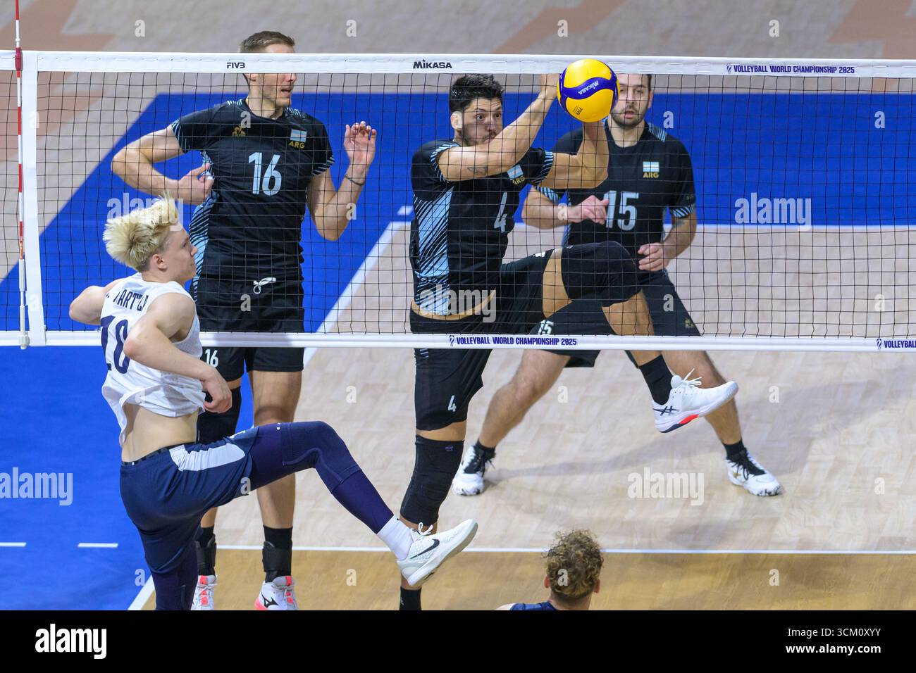 Quezon City, Manila, Philippines. 14th Sep, 2025. Finland vs Argentina in the Pool Phase during the FIVB Mens Volleyball World Championship 2025 in Manila, Philippines. Argentina win in a 5 set match. ArgentinaÃs Joaquin GALLEGO in action at the net. (Credit Image: © Jayne Russell/ZUMA Press Wire) EDITORIAL USAGE ONLY! Not for Commercial USAGE! Stock Photo
