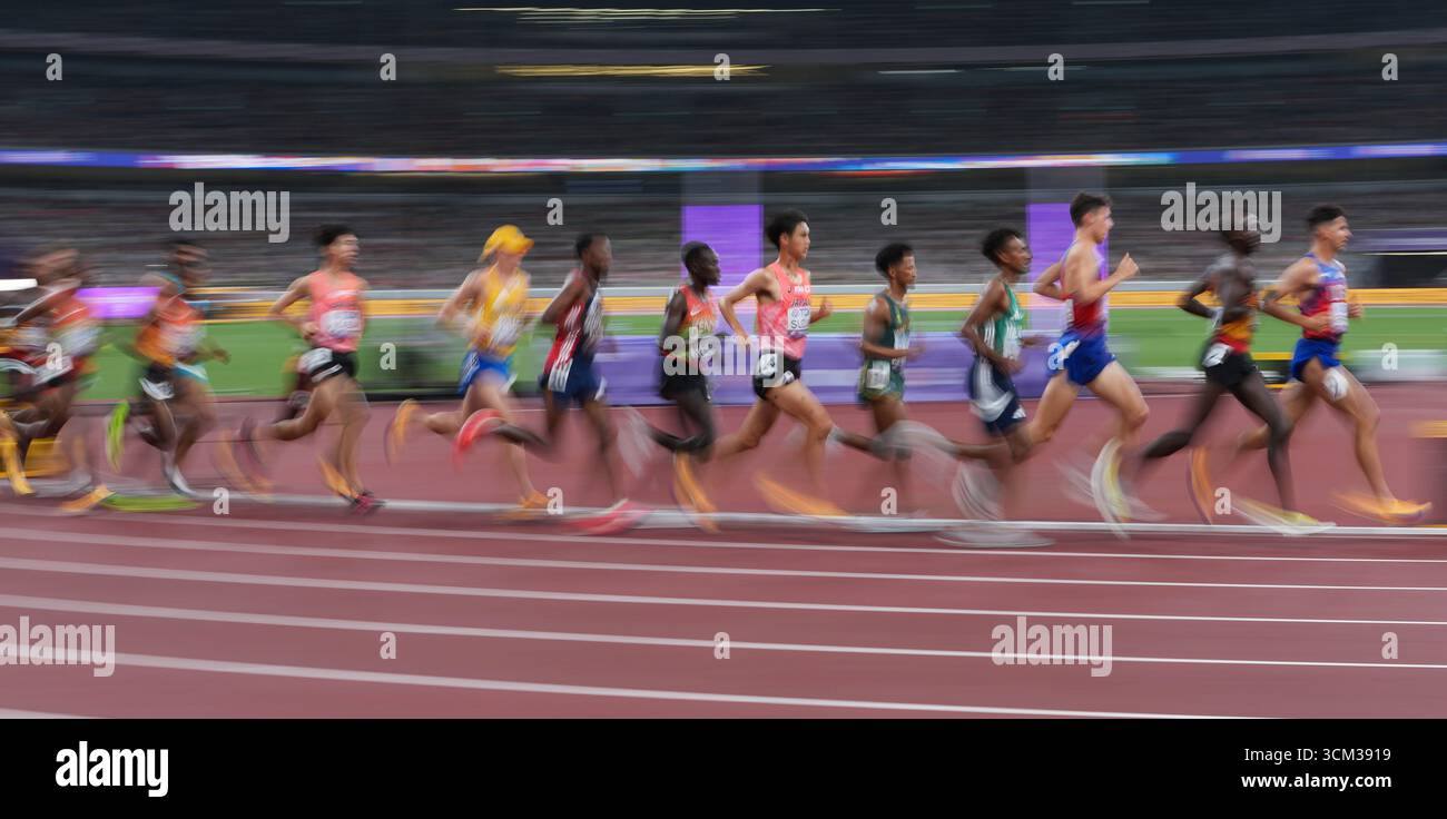 Tokyo, Japan. 14th Sep, 2025. Athletes compete during the men's 10000m final at the 2025 World Athletics Championships in Tokyo, Japan, Sept. 14, 2025. Credit: Li Gang/Xinhua/Alamy Live News Stock Photo