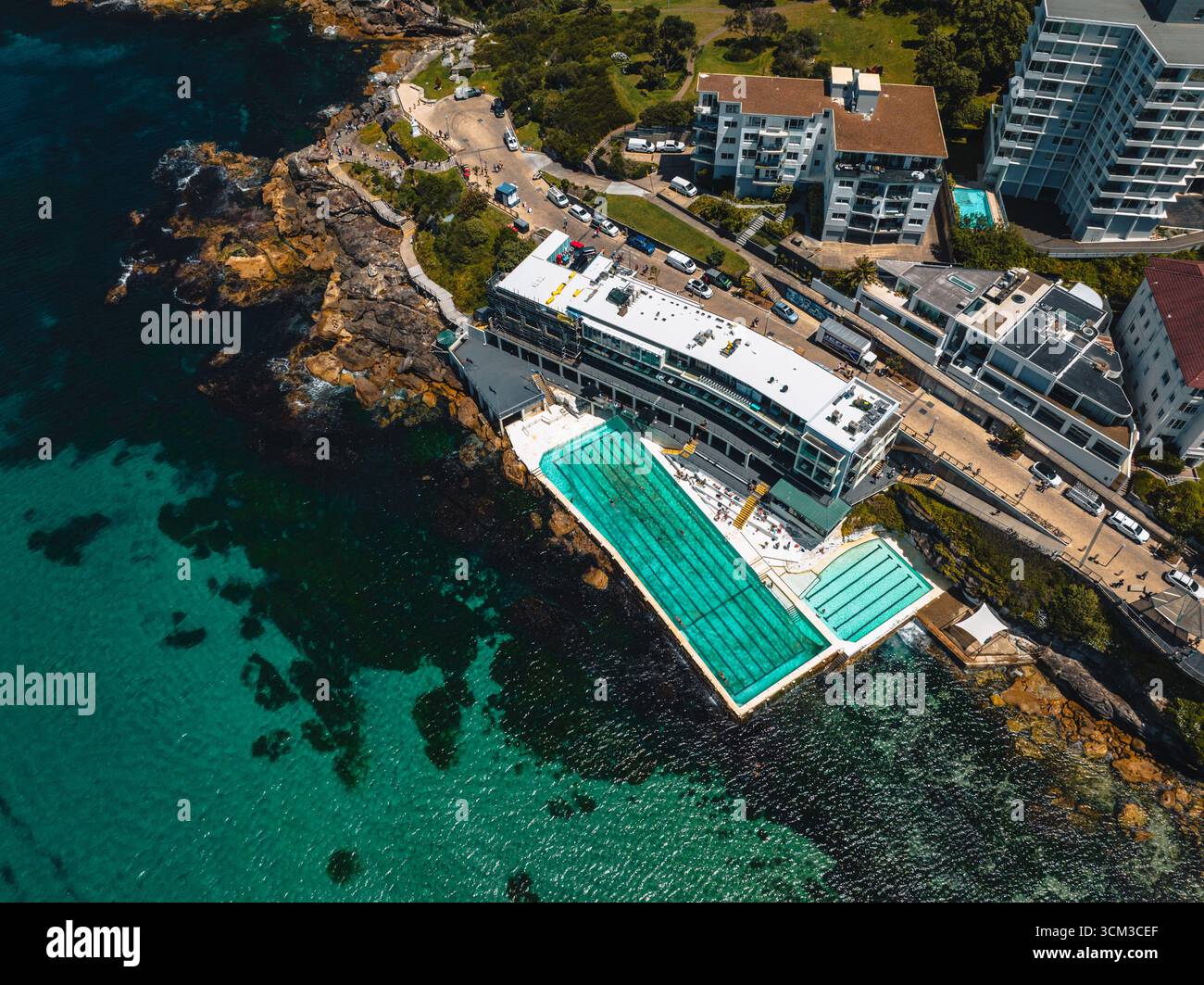 aerial-view-bondi-beach-coastline-hi-res-stock-photography-and-images