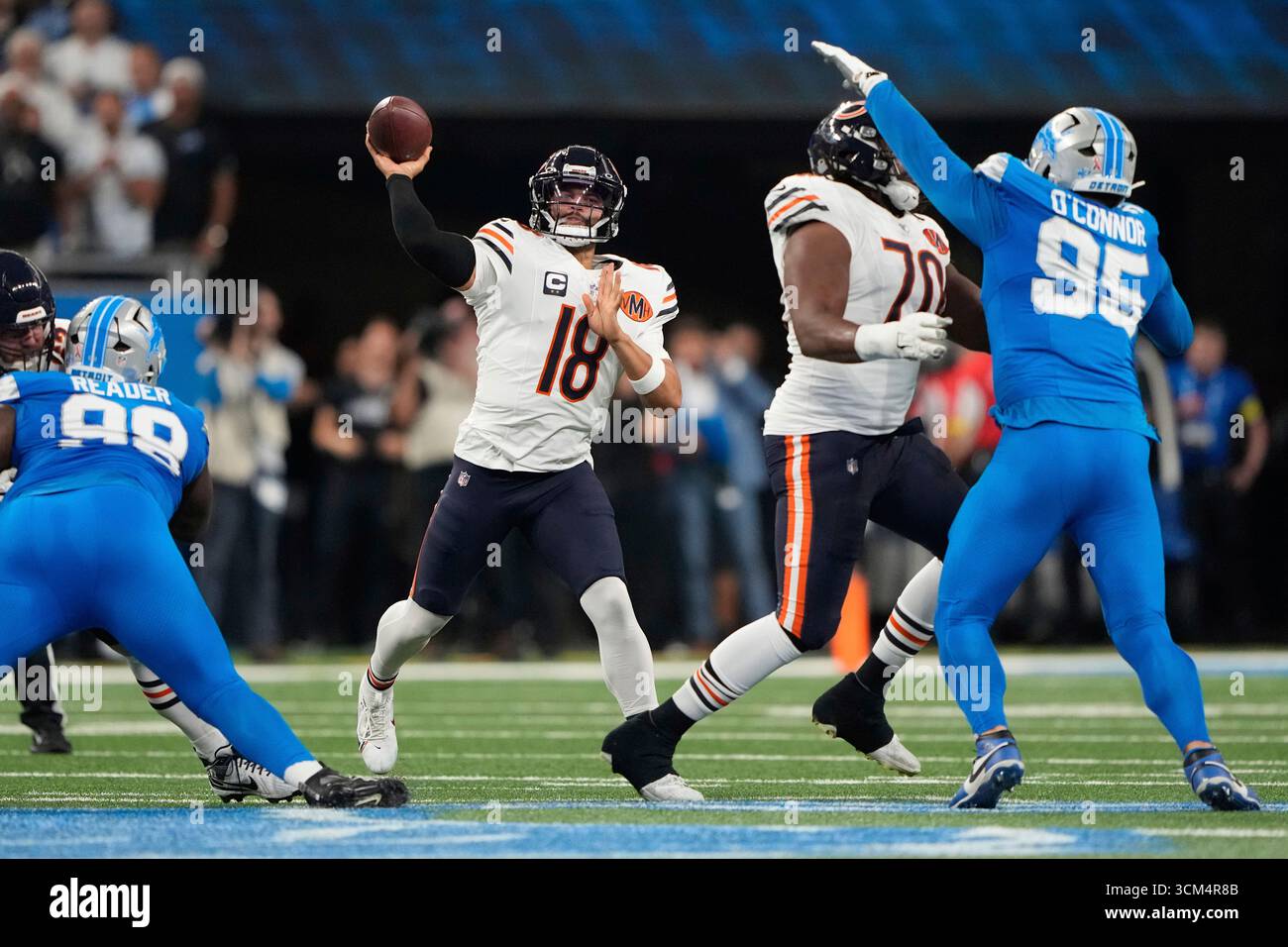 Chicago Bears quarterback Caleb Williams (18) throws against the