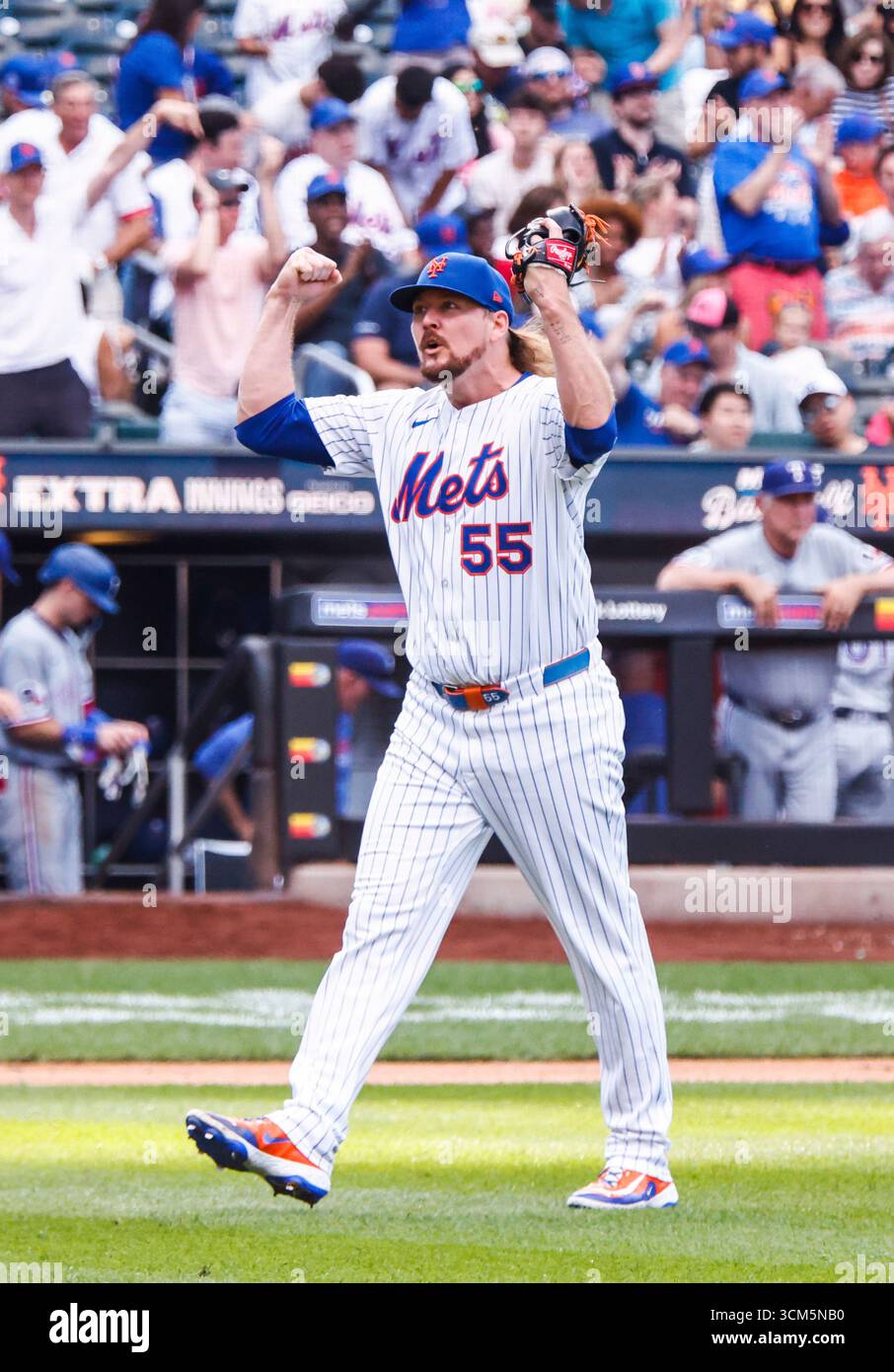 New York Mets relief pitcher Ryne Stanek celebrates after a baseball(00)