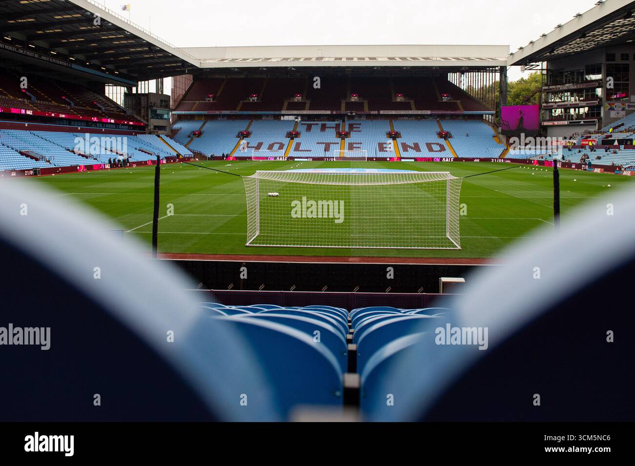 Birmingham, UK. 14th Sep, 2025. Villa Park, Birmingham, England, Sunday 14th September 2025 Shot of Villa Park through the seats facing the Holte End. Aston Villa v Chelsea, Womens Super League, Villa Park, Birmingham, England, 14th September 2025 (Sean Walsh/SPP) Credit: SPP Sport Press Photo. /Alamy Live News Stock Photo