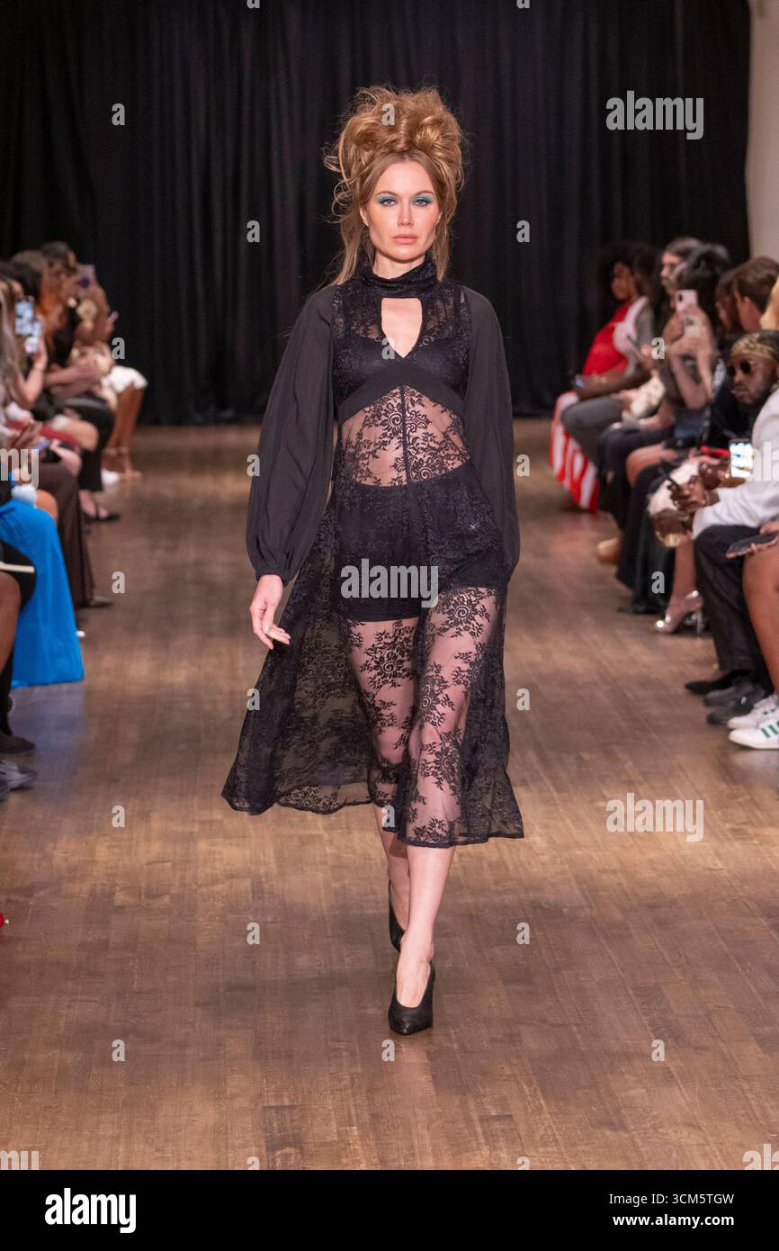 Pavillian Rous Models Walk at the Negris Lebrum SS26 NYFW at Metropolitan Pavillian in ...