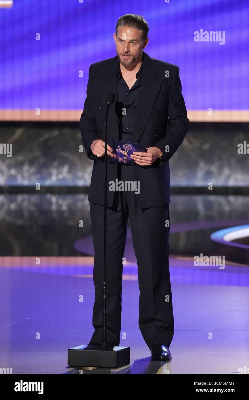 Charlie Hunnam presents the award for outstanding lead actress in