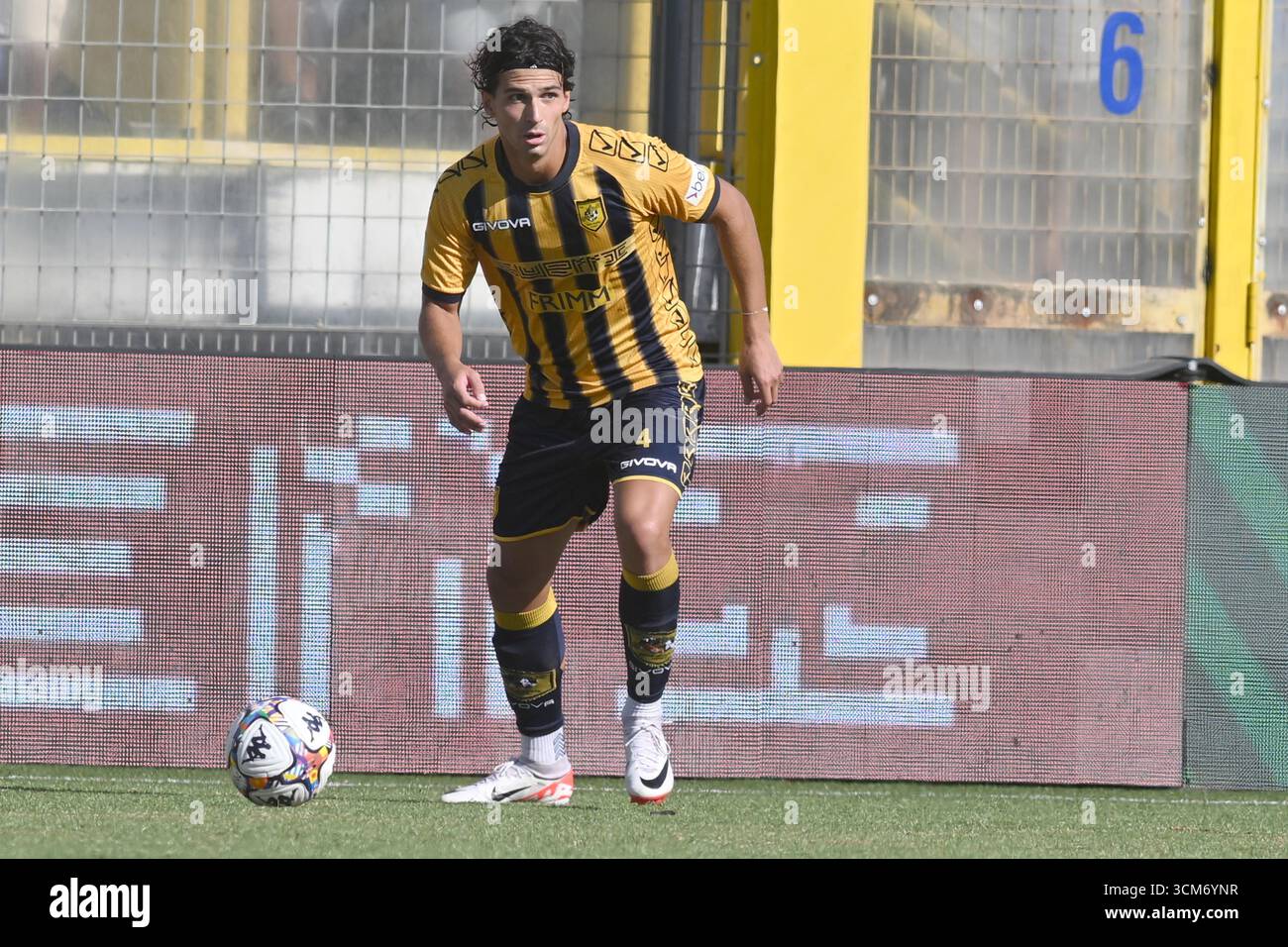 Castellamare Di Stabia, Napoli, Italy. 13th Sep, 2025. Marco Ruggero of SS Juve Stabia in action during the Serie BKT between SS Juve Stabia vs AC Reggiana 1919 at Romeo Menti Stadium on September 13, 2025 in Castellamare di Stabia, italy (Credit Image: © Agostino Gemito/Pacific Press via ZUMA Press Wire) EDITORIAL USAGE ONLY! Not for Commercial USAGE! Stock Photo