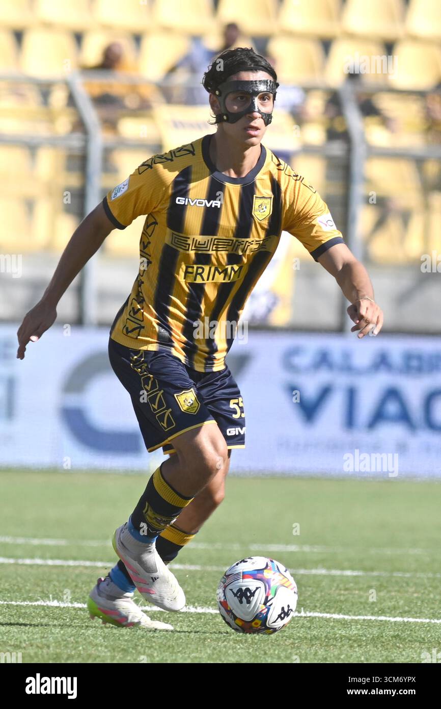 Castellamare Di Stabia, Napoli, Italy. 13th Sep, 2025. Giuseppe Leone of SS Juve Stabia in action during the Serie BKT between SS Juve Stabia vs AC Reggiana 1919 at Romeo Menti Stadium on September 13, 2025 in Castellamare di Stabia, italy (Credit Image: © Agostino Gemito/Pacific Press via ZUMA Press Wire) EDITORIAL USAGE ONLY! Not for Commercial USAGE! Stock Photo