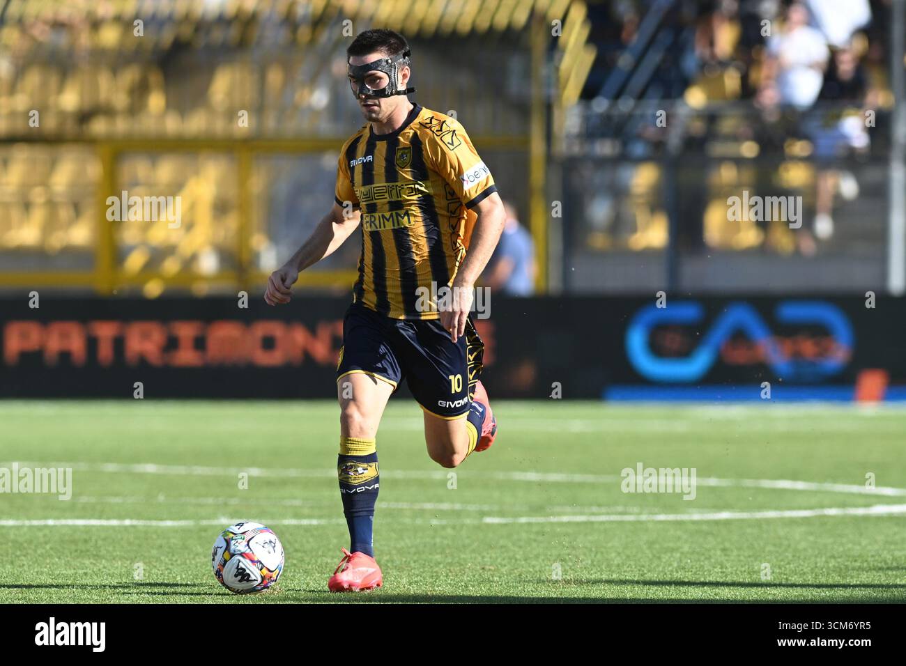 Castellamare Di Stabia, Napoli, Italy. 13th Sep, 2025. Christian Pierobon of SS Juve Stabia in action during the Serie BKT between SS Juve Stabia vs AC Reggiana 1919 at Romeo Menti Stadium on September 13, 2025 in Castellamare di Stabia, italy (Credit Image: © Agostino Gemito/Pacific Press via ZUMA Press Wire) EDITORIAL USAGE ONLY! Not for Commercial USAGE! Stock Photo