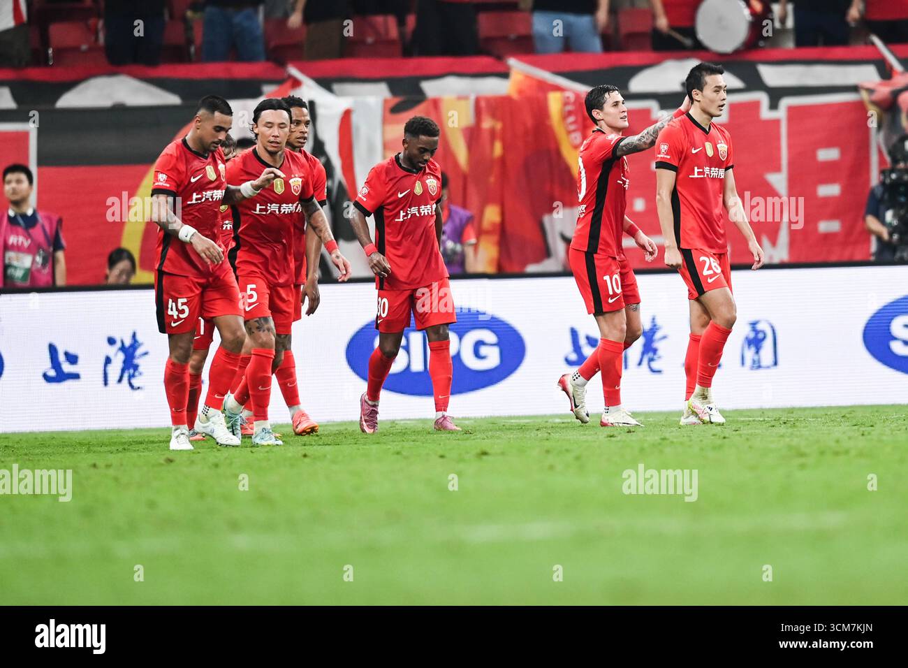 Shanghai Port Football Club defeated Yunnan Yukun Football Club with 4 ...